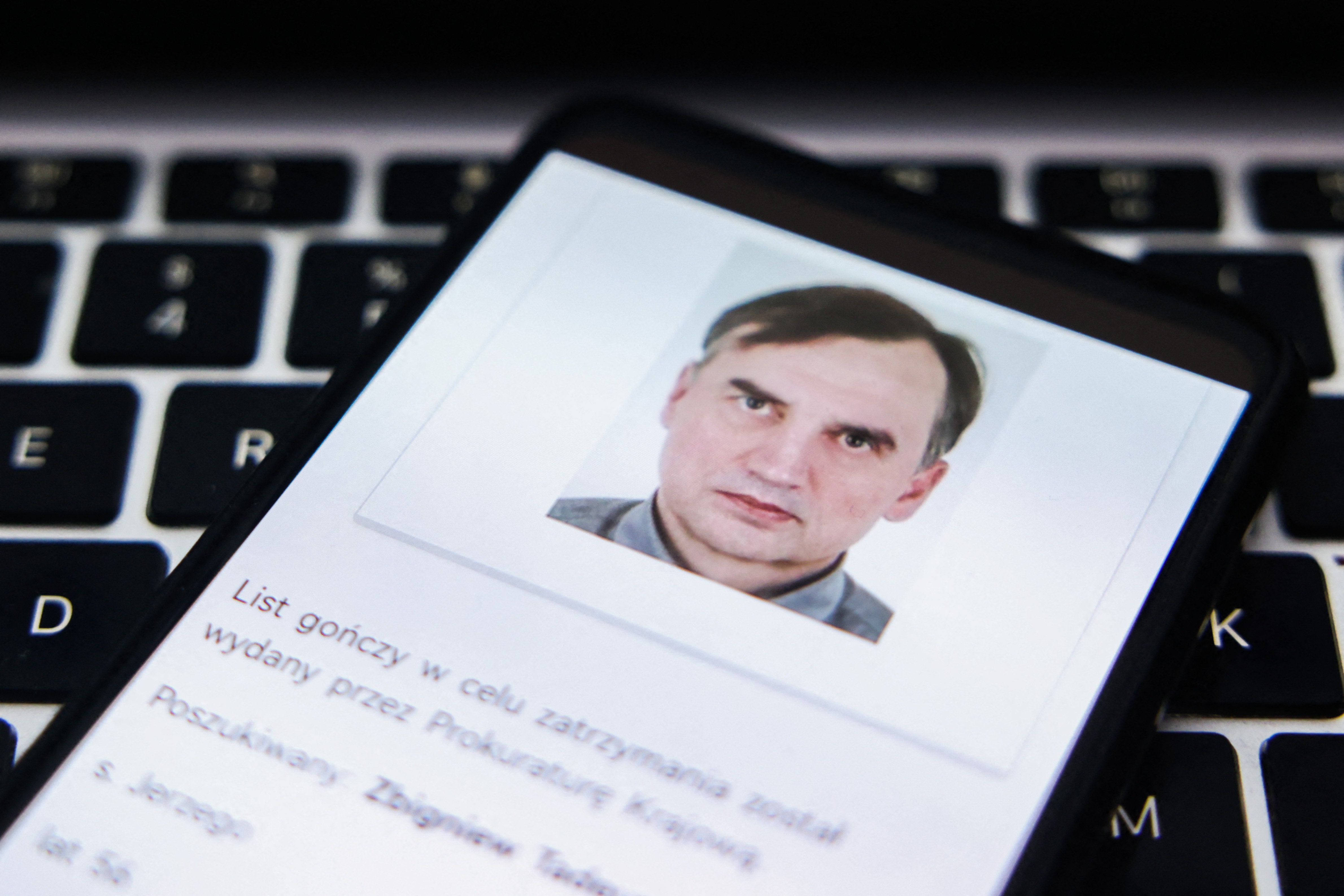 Śledczy mogli prędzej oskarżyć Ziobrę. Czyje zaniechanie? 5