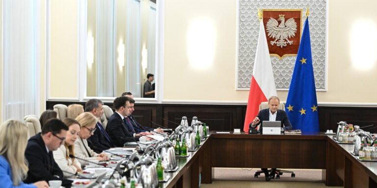 Poland: EU Pioneer in SAFE. Government Backs PGZ Growth. 5 Poland: EU Pioneer in SAFE. Government Backs PGZ Growth. 4