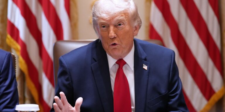 Donald Trump przedstawia surowe żądania wobec Iranu. Decyzja jeszcze nie została podjęta. 16 Donald Trump przedstawia surowe żądania wobec Iranu. Decyzja jeszcze nie została podjęta. 9