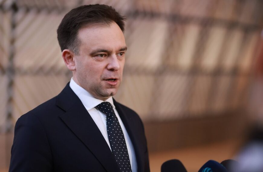 Bank Centralny celem sporu politycznego. Tusk kontra Glapiński.
