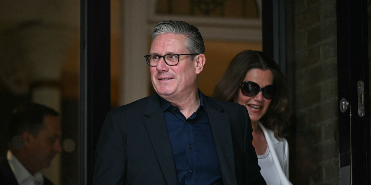 Keir Starmer: Kim jest potencjalny następca obecnego rządu? 2 Premier Wielkiej Brytanii Keir Starmer wraz z żoną