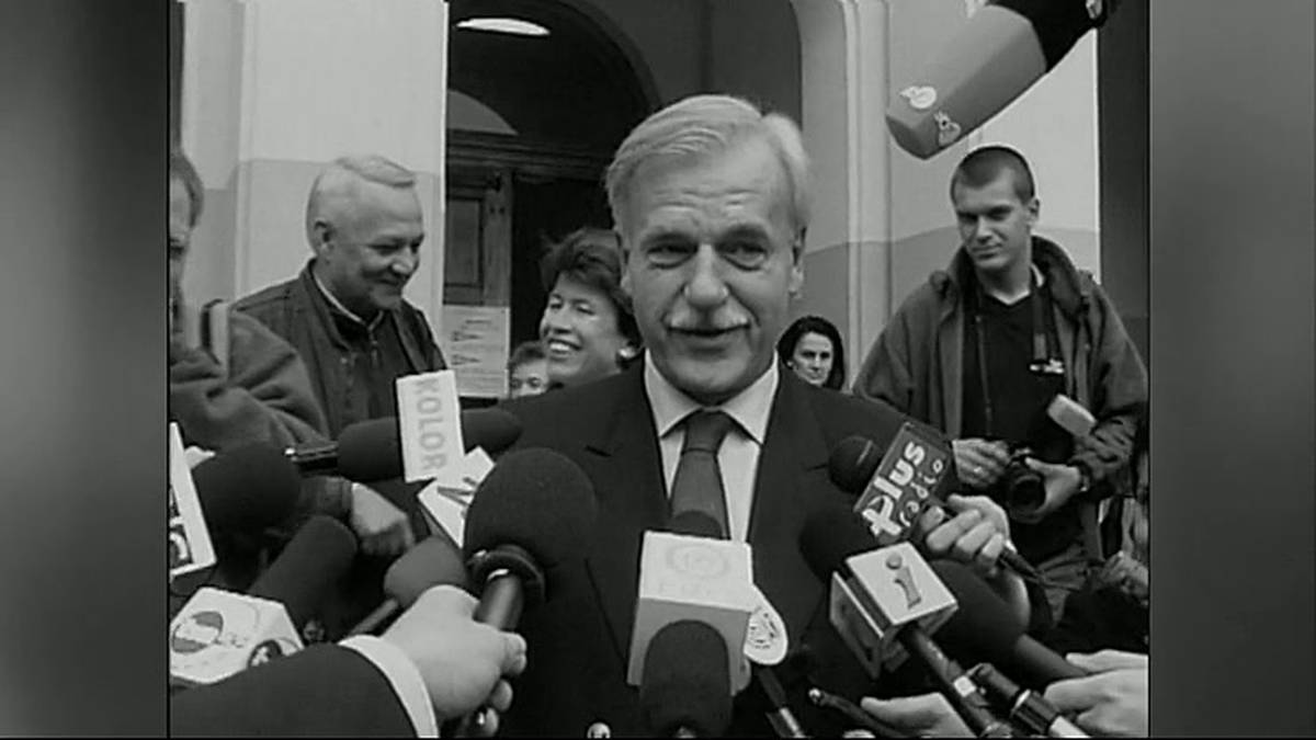Janusz Kowalski opuszcza szeregi PiS. "Rezygnacja przyjęta" 2