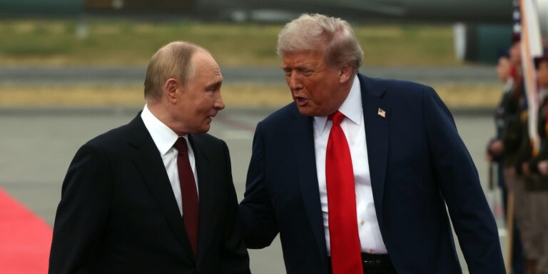 Ostre komentarze po decyzji USA w sprawie Rosji. "Podarunek dla Putina" 3 Ostre komentarze po decyzji USA w sprawie Rosji. "Podarunek dla Putina" 3