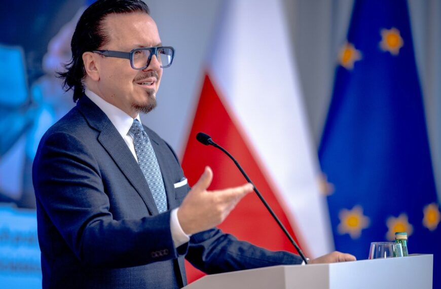 Elektryczny samochód z Polski na Impact’26 według Balczuna. Ujawniono terminy.