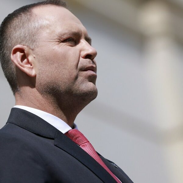 Polskie życie 43 SAFE: Przetargi anulowane po sprzeciwie Nawrockiego.