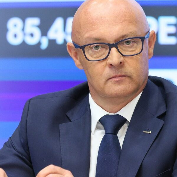 KGHM ujawnia raport roczny za 2025. Wynagrodzenie poprzedniego dyrektora wprawia&hellip;