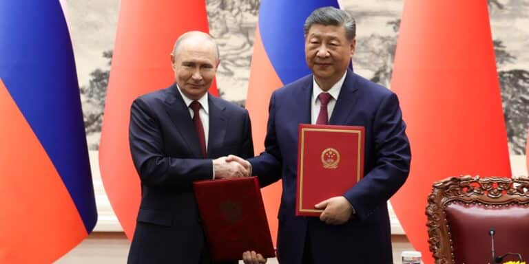 Putin w Chinach lobbuje za kluczowym rosyjskim projektem. Impas w sprawie Siły Syberii 2. 17 Putin w Chinach lobbuje za kluczowym rosyjskim projektem. Impas w sprawie Siły Syberii 2. 13