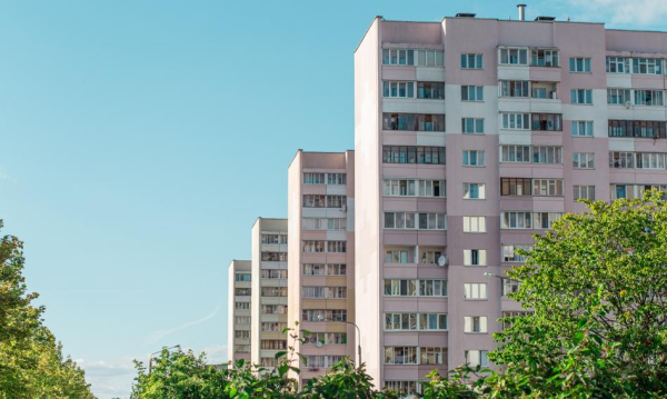 Szokujące! Tyle metrów kwadratowych lokalu nabędziesz za pensję.