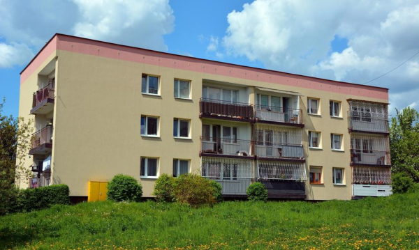 Polskie życie 30 Mieszkanie za 17 tysięcy? Gigantyczny majątek publiczny robi wyprzedaż nieruchomości!