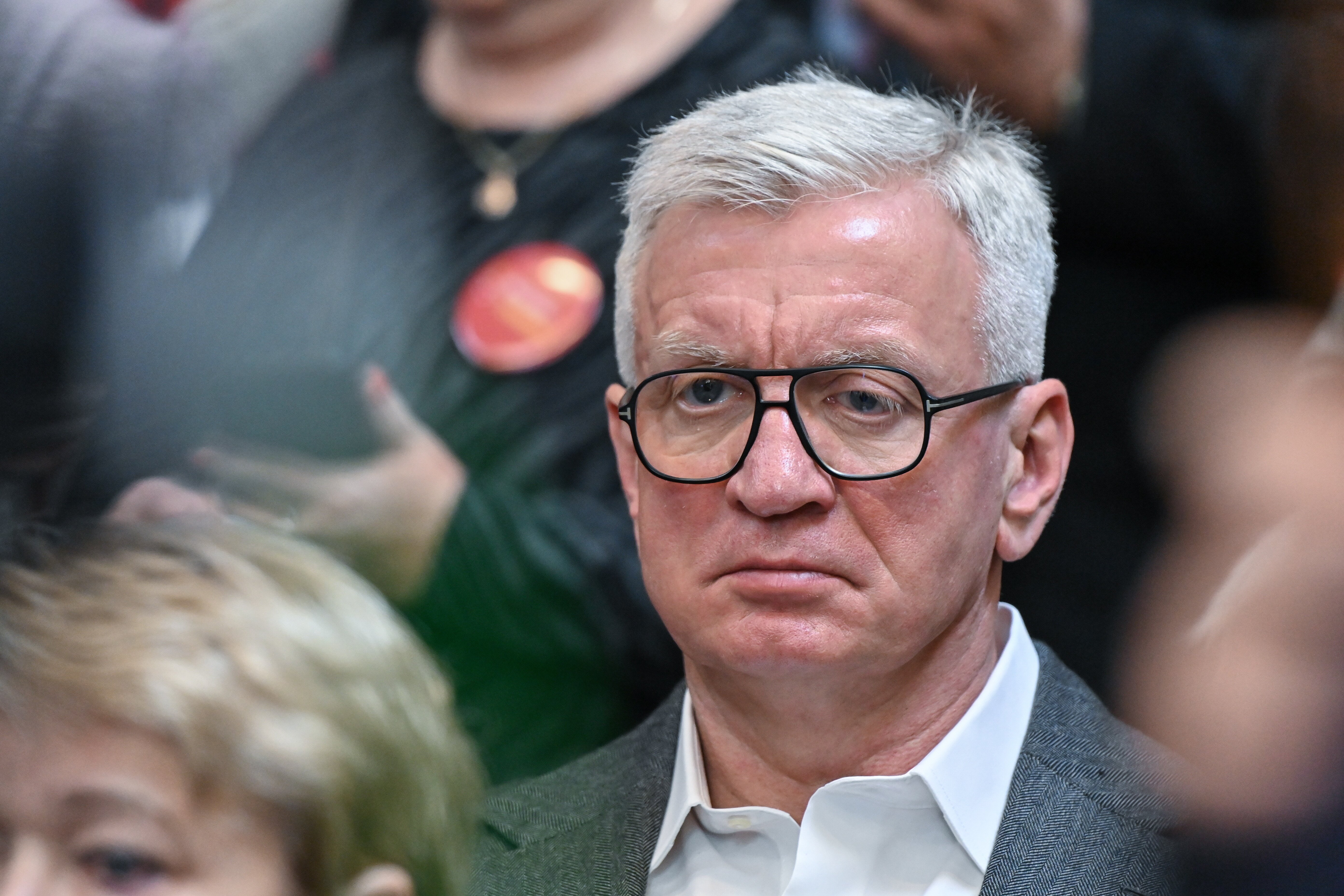 Osoby, które oblały tortem Jacka Jaśkowiaka, usłyszały zarzuty. Grozi im kara do trzech lat pozbawienia wolności. 2