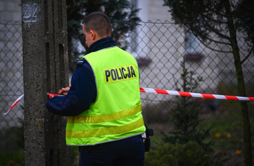 Polskie życie 81 Strzelanina w Białej Podlaskiej. Policja zarządziła alarm. Jest ofiara śmiertelna