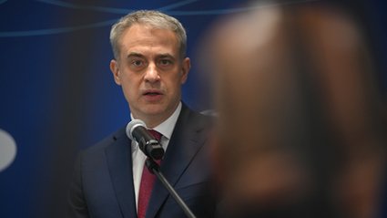 Oszuści podszywają się pod polityków. Rząd ostrzega przed nową falą wyłudzeń danych i pieniędzy