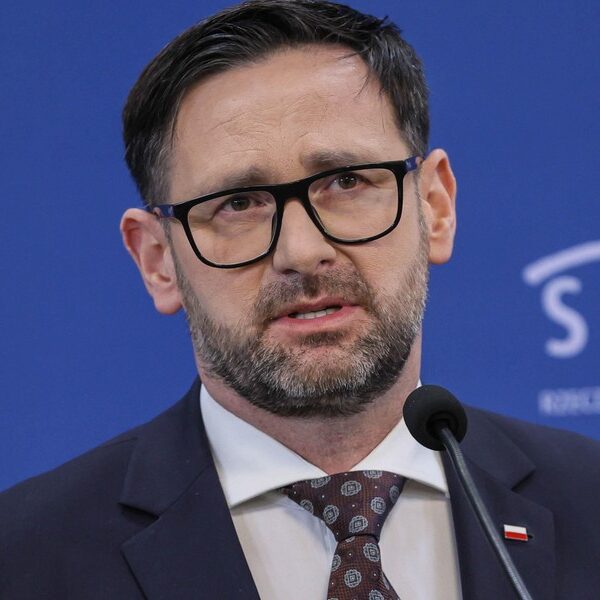 Polskie życie 42 Daniel Obajtek atakuje prezesa Orlenu Ireneusza Fąfarę. „Po co był…