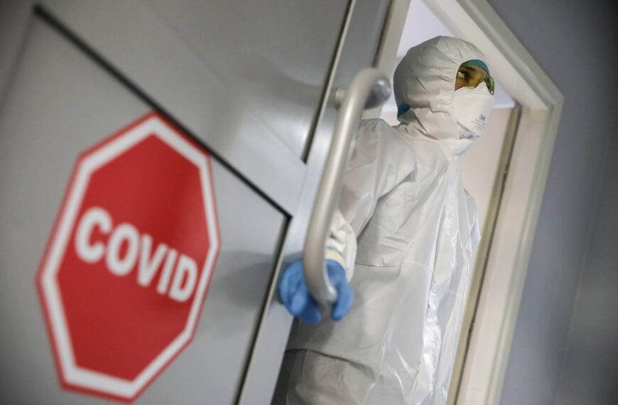 Za jedną zmianę dziesięć tysięcy. Skąd wzięły się zarobki rzędu milionów w placówkach medycznych