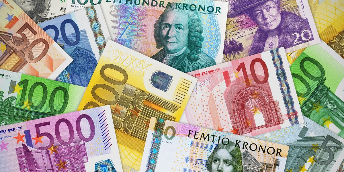 Euro coraz dalej od Szwecji. Najnowsze badania wskazują na wyraźny kierunek 2 Szwedzi są niechętni wobec europejskiej waluty. Wolą swoją koronę