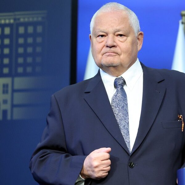 Polskie życie 45 Rozpoczyna się posiedzenie Rady Polityki Pieniężnej. Specjalista przewiduje decyzję dotyczącą…