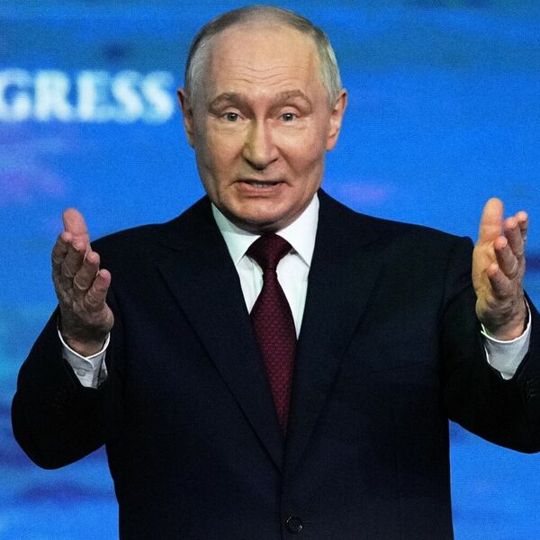 Polskie życie 53 Wystąpienie Putina na forum w Petersburgu. „Przywództwo BRICS nabiera siły”