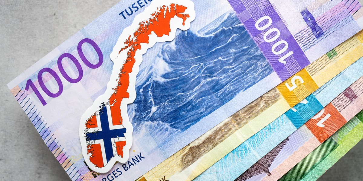 Bezrobotny zaciągnął pożyczkę na samochód w Norwegii. Bank musiał anulować jego zobowiązanie 2 korona norweska (zdj. ilustracyjne)