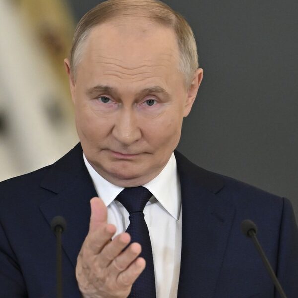 Polskie życie 56 Władimir Putin obawia się infekcji. Niespodziewane żądanie na Petersburskim Forum…