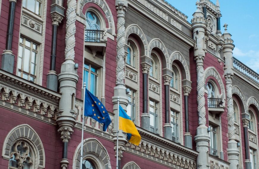 Polskie życie 30 Ukraińskie zasoby walutowe się zmniejszyły. Narodowy bank komentuje
