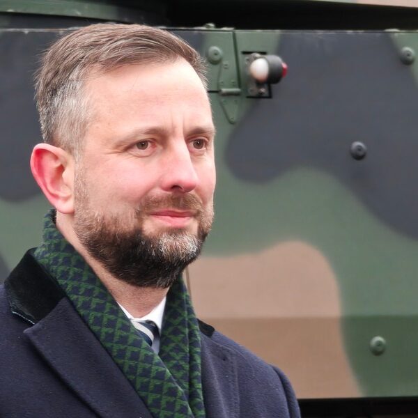 Polskie życie 61 Szef MON posiada taki majątek. Poznaliśmy nowe oświadczenie