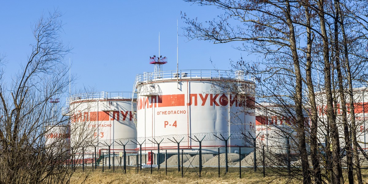Drastyczny spadek produkcji ropy w Rosji. Najniższy poziom od dwóch dekad 2 Spada produkcja ropy naftowej w Rosji