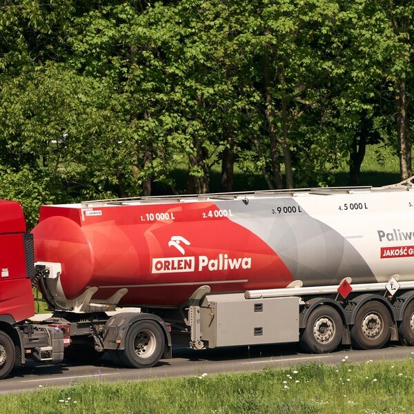 Orlen podał wtorkowe ceny hurtowe paliw. Ceny oleju napędowego poszły&hellip;