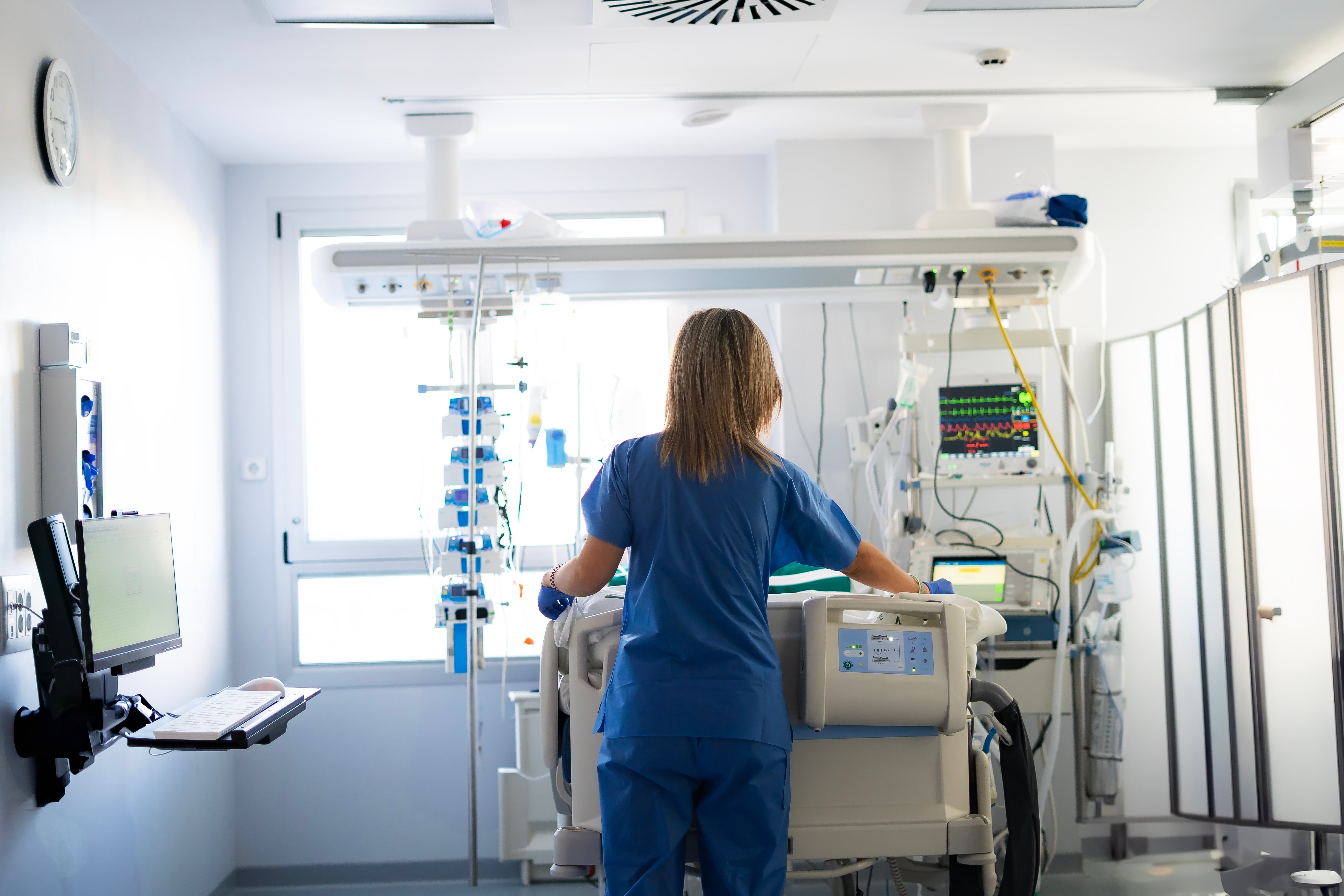 1 lipca 2026 płaca minimalna w ochronie zdrowia w górę. Lekarze, pielęgniarki, diagności z podwyżkami 2