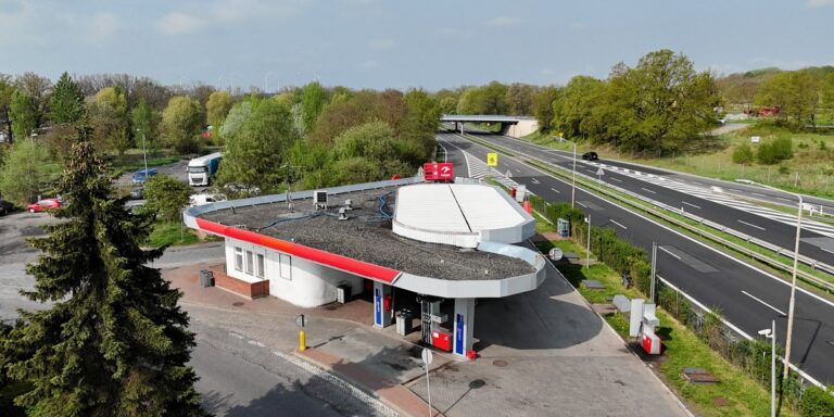 Jedyna tego typu stacja benzynowa w regionie Pomorza. Decyzję podjęli urzędnicy ze Szczecina. 1 Jedyna tego typu stacja benzynowa w regionie Pomorza. Decyzję podjęli urzędnicy ze Szczecina. 1