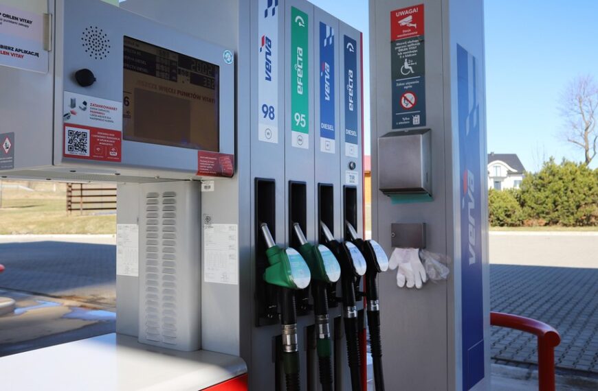 Polskie życie 38 Ceny paliw w czwartek 11 czerwca. Resort Energii podał nowe…