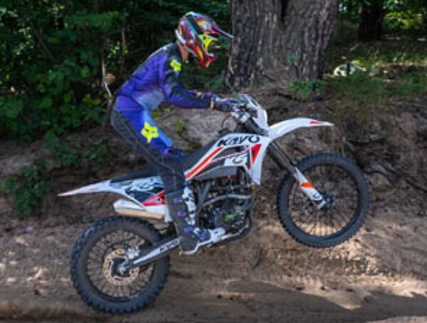 Polskie życie 47 Cross ASIX jak wybrać motocykl crossowy 125–250 cm³