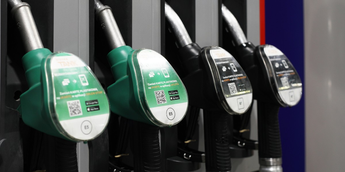 Minister energetyki ponownie zmniejsza górne granice cen paliw. Tyle zapłacisz w piątek 2 Minister energii ogłosił ceny paliw na piątek 18 czerwca