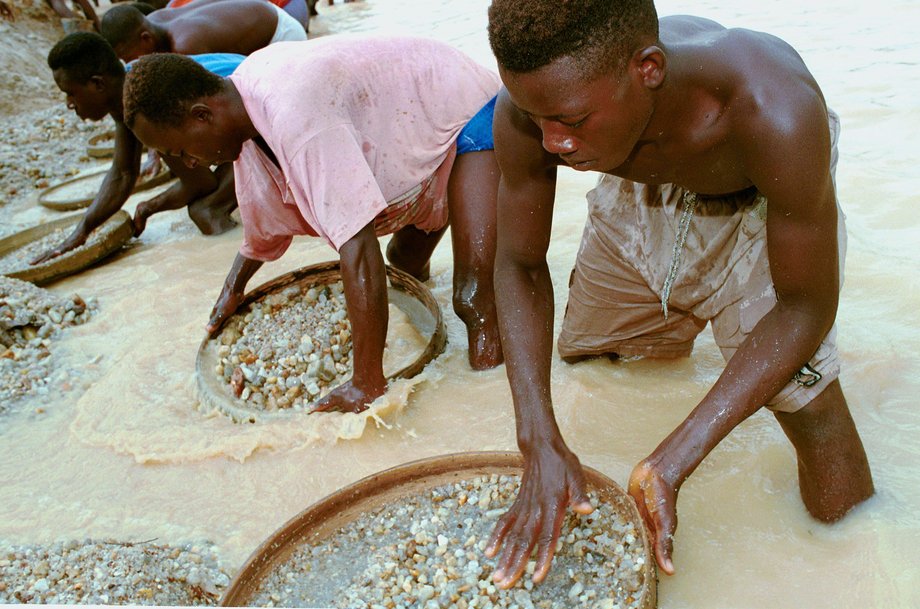 Pracownicy szukający diamentów, Sierra Leone