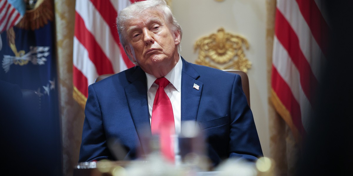 Stany Zjednoczone mogą wesprzeć branżę sztucznej inteligencji w sposób podobny do Intela. Przygotowania utrzymywane są w tajemnicy. 3 Prezydent Donald Trump
