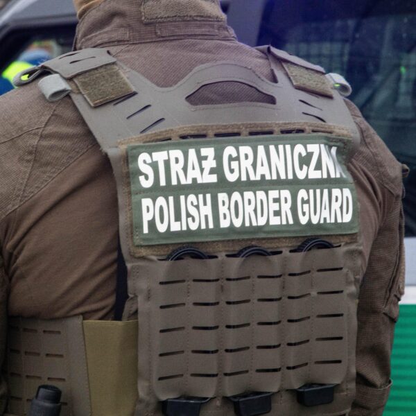 Zarzuty dla pięciu osób za pomoc cudzoziemcom w nielegalnym przekroczeniu&hellip;