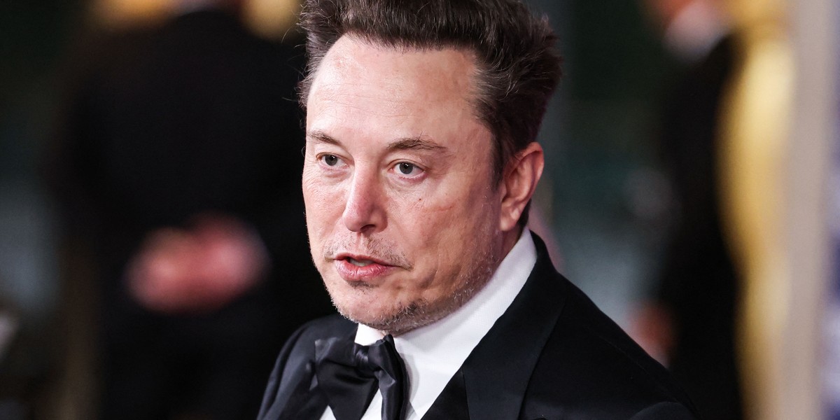 Elon Musk przestaje być miliarderem. Nadchodzi ważny moment dla SpaceX na rynku giełdowym 2 Elon Musk