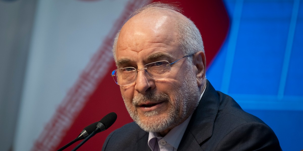 Iran reaguje na groźby Trumpa. Możliwe zawirowania na rynku ropy naftowej 2 Mohammad Bagher Ghalibaf ostrzega przed „błędną strategią” USA