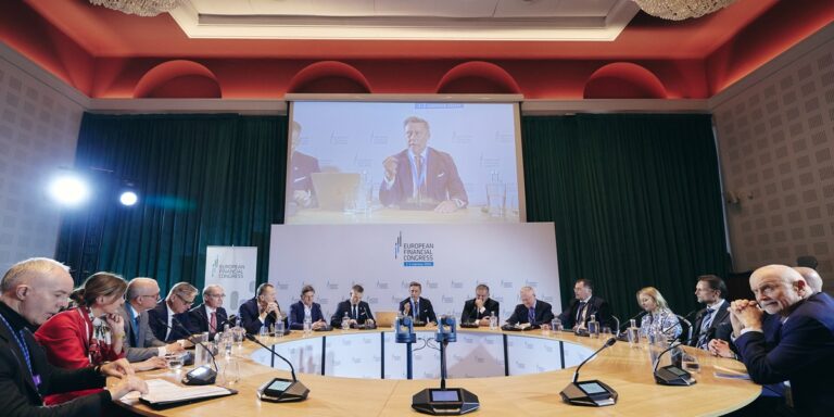 Bezpieczeństwo systemu finansowego w Polsce w niebezpieczeństwie. Powodem niejasne przepisy 11