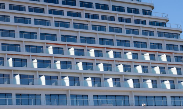 Polskie życie 34 Niemcy wstrząśnięci otwarciem Hotelu Gołębiewski. „Zrujnuje turystykę, a ceny zapierają dech w piersiach”