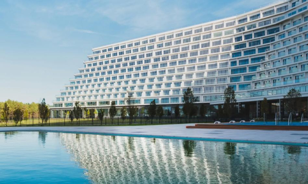 Polskie życie 38 Ręcznik „na osłodę”. Hotel Gołębiewski ujawnia koszt wstępu na basen