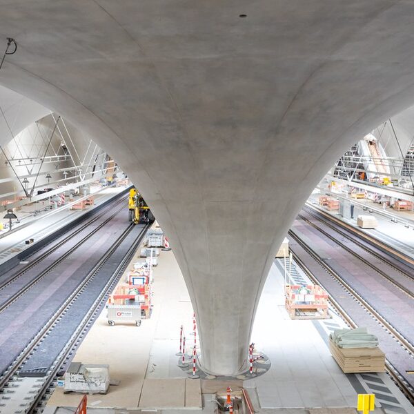 Polskie życie 43 Niemiecki megaprojekt na celowniku. Stuttgart 21 generuje coraz wyższe koszty