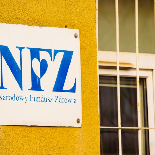 Plan finansowy NFZ na rok 2027. Kontrowersje w Komisji Zdrowia