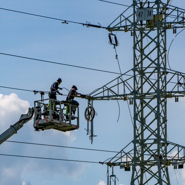 Wzrost temperatur a polskie sieci elektroenergetyczne. Jak radzi sobie infrastruktura&hellip;
