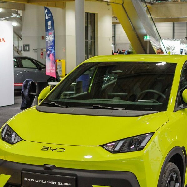 Polskie życie 47 BYD Dolphin Surf zadebiutował w Europie. Elektryczny hit za 20…