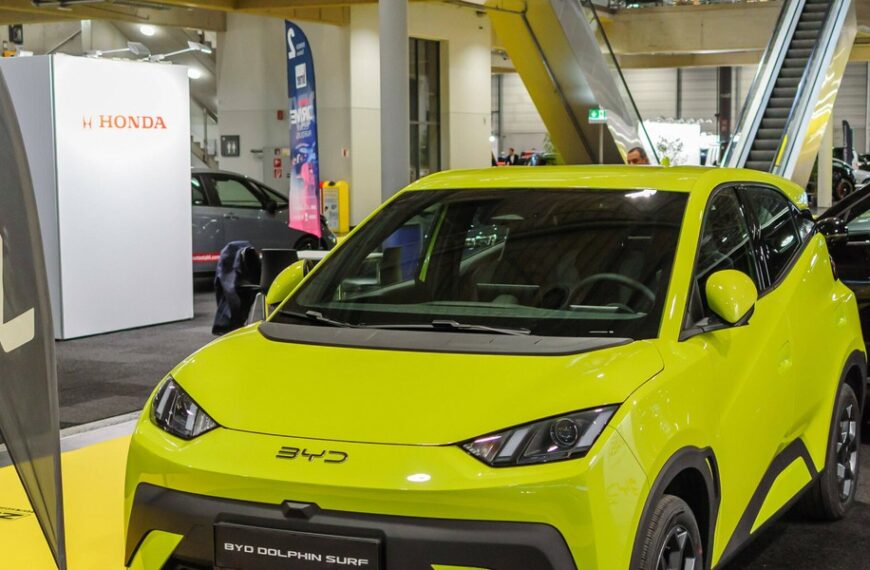Polskie życie 36 BYD Dolphin Surf zadebiutował w Europie. Elektryczny hit za 20…